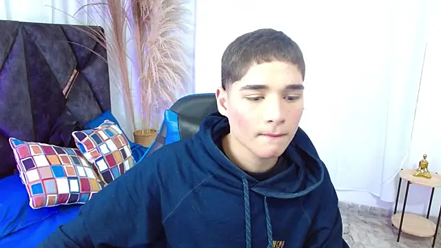 Mattass18 online show from November 2025 02:05:02 PM