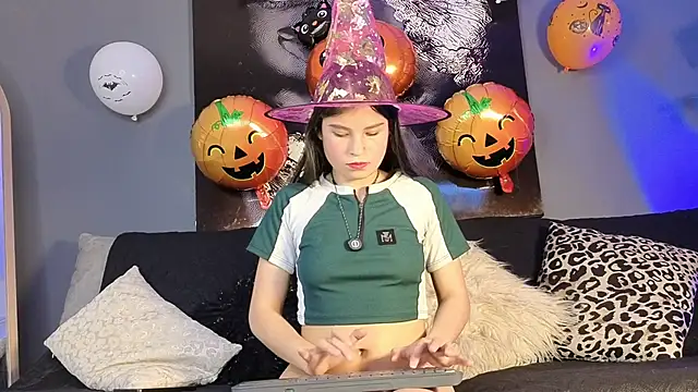 celestesecrett online show from October 2025 06:59:01 PM