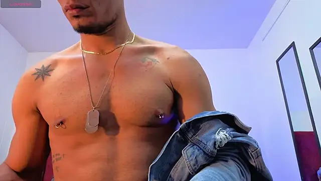 DaamonSlader  online show from October 2025 08:31:01 PM