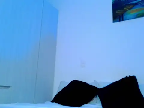 DaamonSlader  online show from February 2026 12:36:02 AM