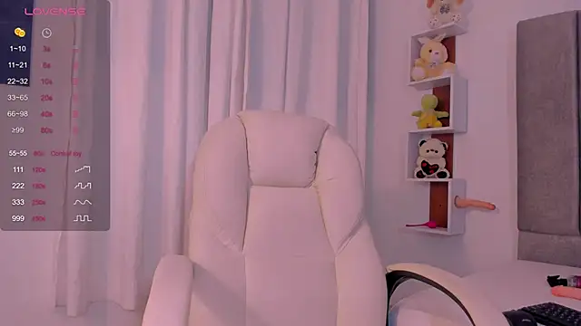 Miaa Star1 online show from October 2025 01:11:02 PM