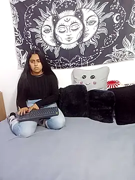 abby n emily online show from November 2025 12:16:01 PM