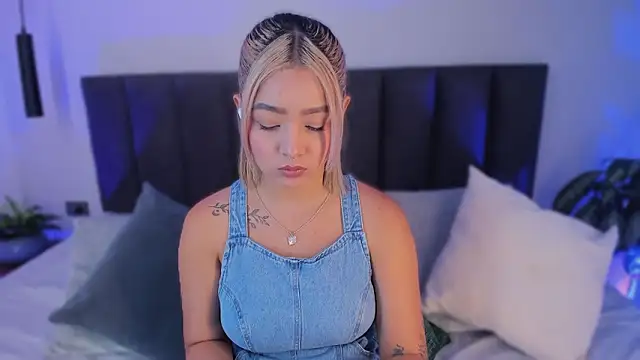 AilanaCortes online show from March 2026 12:12:02 PM