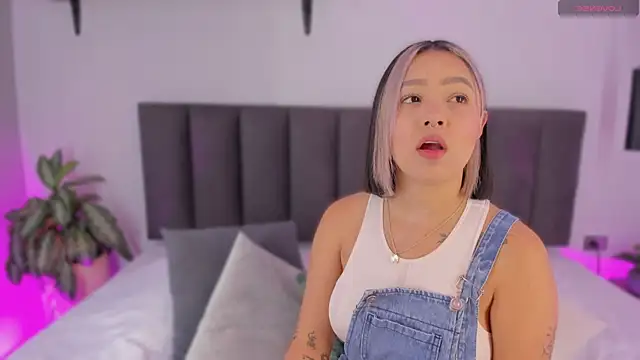 AilanaCortes online show from April 2026 11:46:02 AM