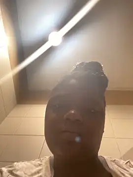 Snapshot of Desireexoxo chatting on October 2025 04:42:01 AM Desireexoxo online show from October 2025 04:42:01 AM