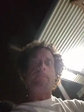 shainnfk online show from October 2025 05:57:02 PM