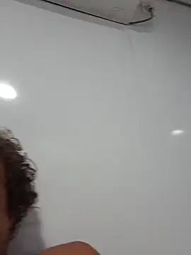 shainnfk online show from November 2025 08:30:01 PM