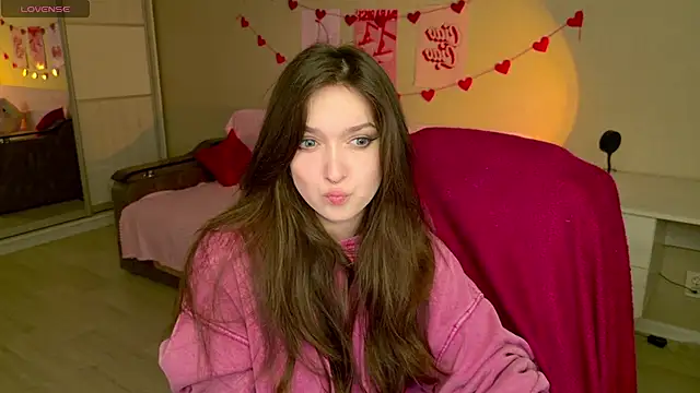 BellaSink online show from November 2025 05:29:02 AM