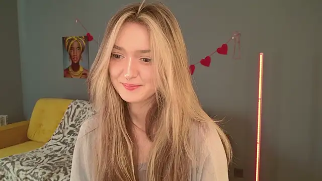 Snapshot of BellaSink chatting on February 2026 05:36:02 AM BellaSink online show from February 2026 05:36:02 AM