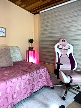 Snapshot of Meggie_ chatting on November 2025 11:14:01 PM Meggie online show from November 2025 11:14:01 PM