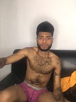 Snapshot of AXionX chatting on December 2025 04:17:02 AM AXionX online show from December 2025 04:17:02 AM