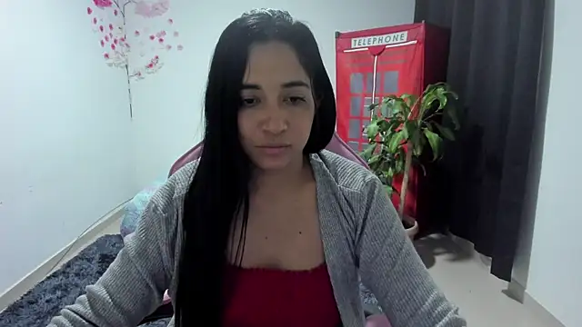 Snapshot of Kruela chatting on November 2025 12:44:01 AM Kruela online show from November 2025 12:44:01 AM