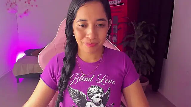 Snapshot of Kruela chatting on December 2025 01:10:02 AM Kruela online show from December 2025 01:10:02 AM