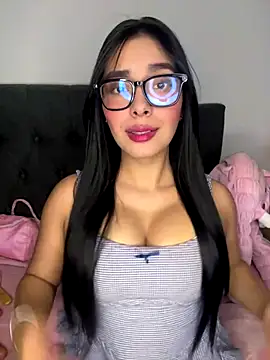 MiaSofia   online show from December 2025 04:11:02 AM