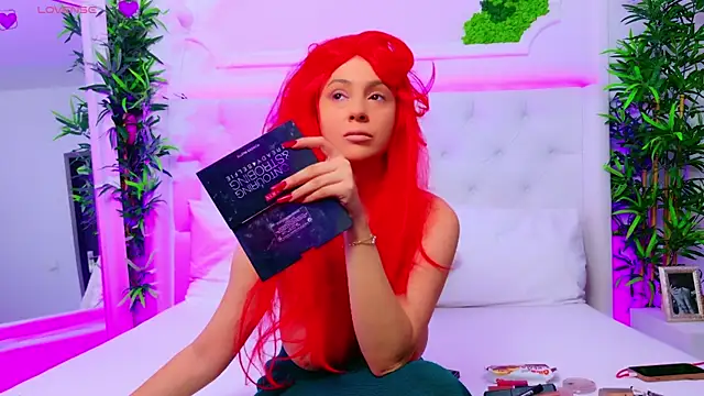 AriannaSins online show from November 2025 01:22:02 PM