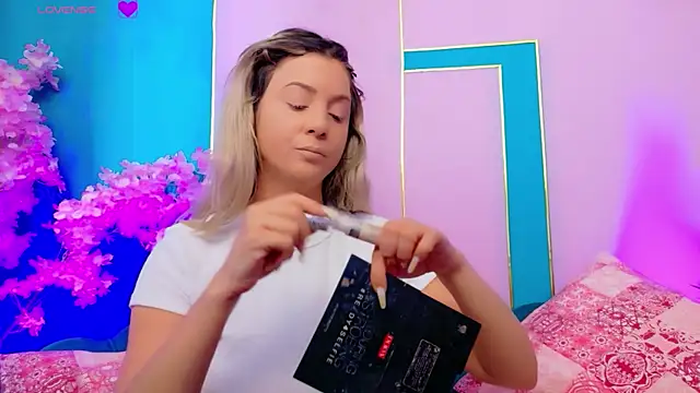 AriannaSins online show from July 2026 11:17:02 AM
