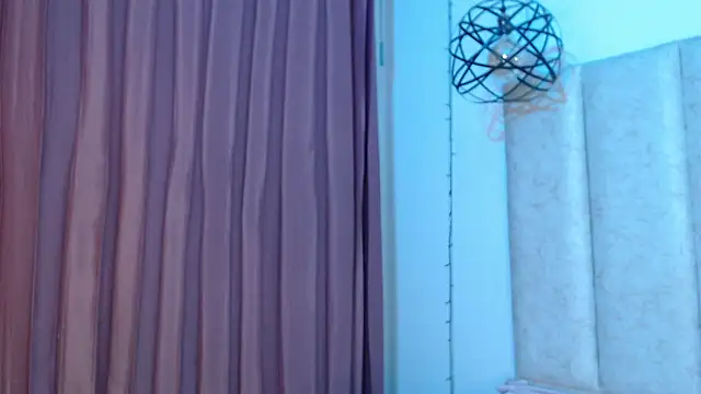 Snapshot of antonella_rosecs chatting on December 2025 03:57:01 AM antonella rosecs online show from December 2025 03:57:01 AM