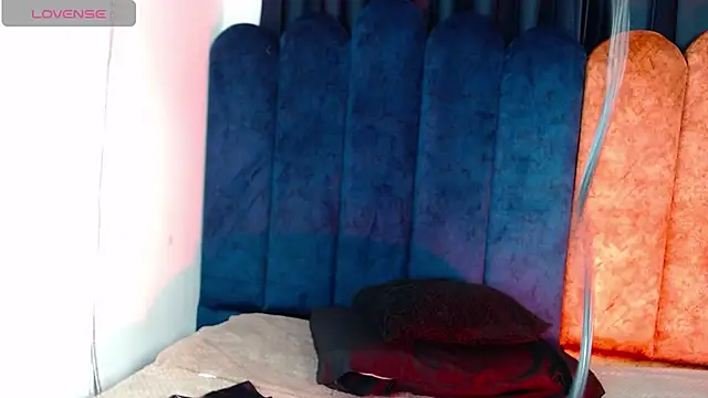 Snapshot of antonella_rosecs chatting on March 2026 04:29:04 AM antonella rosecs online show from March 2026 04:29:04 AM