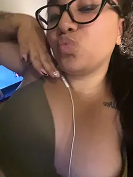 antoniamiller69 online show from November 2025 01:59:01 AM