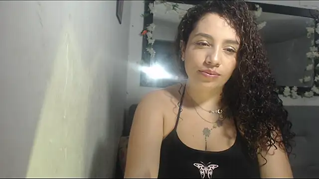 m zoee online show from November 2025 04:45:02 AM