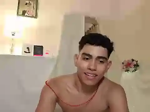 Yamilk101 online show from October 2025 03:23:02 AM