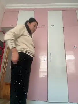 aini-maili online show from December 2025 06:54:02 AM