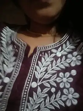 Snapshot of diksha--s chatting on June 2026 06:42:02 AM diksha--s online show from June 2026 06:42:02 AM
