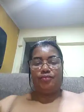 Snapshot of Pessoa54 chatting on December 2025 03:56:02 AM Pessoa54 online show from December 2025 03:56:02 AM