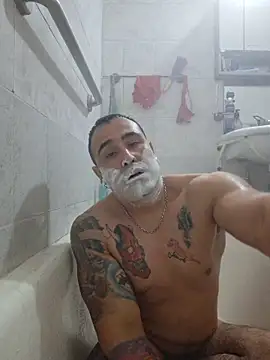 Rueditasss online show from June 2026 02:10:02 PM