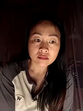 Snapshot of Spring-mky chatting on February 2026 01:04:02 AM Spring-mky online show from February 2026 01:04:02 AM