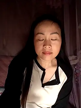 Snapshot of Spring-mky chatting on February 2026 11:52:01 PM Spring-mky online show from February 2026 11:52:01 PM