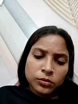 Anshika1431 online show from October 2025 08:37:01 AM