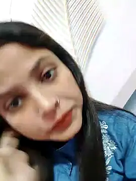 Anshika1431 online show from November 2025 01:11:02 PM