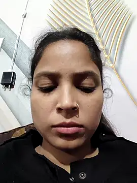 Anshika1431 online show from November 2025 04:49:01 PM