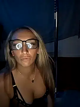 xx spiceycouple xx online show from March 2026 08:56:01 PM