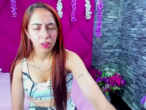 MariamGray1 online show from November 2025 06:15:01 PM