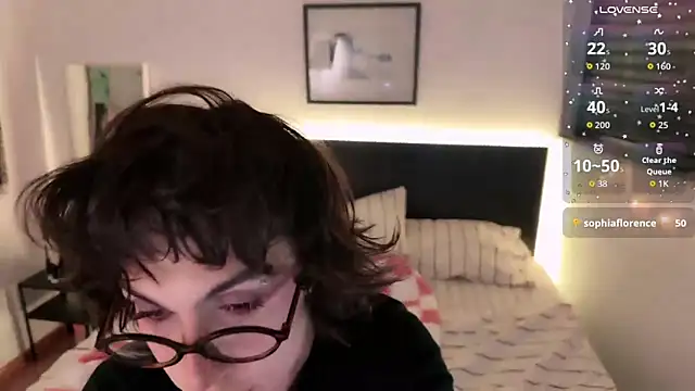 kira yoshika9e online show from February 2026 08:02:02 PM