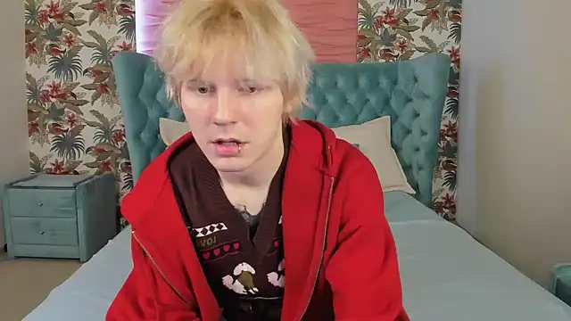 Snapshot of KevinMilky chatting on November 2025 02:29:02 PM KevinMilky online show from November 2025 02:29:02 PM