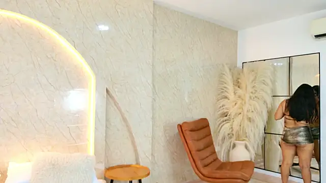 Antonella Russo1 online show from April 2026 01:01:01 PM