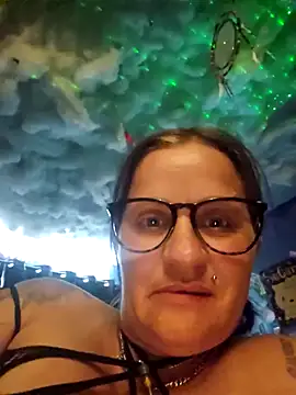 Sweetsugar22678 online show from November 2025 09:14:01 PM