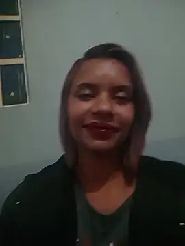 Snapshot of casal_F chatting on November 2025 01:04:02 AM casal F online show from November 2025 01:04:02 AM