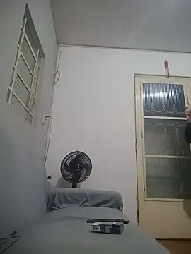 Snapshot of casal_F chatting on November 2025 02:22:01 AM casal F online show from November 2025 02:22:01 AM