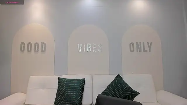 ScarlettBlaze  online show from March 2026 12:05:03 PM