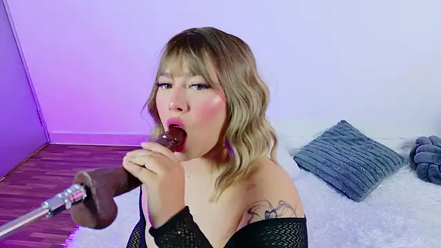 Snapshot of Celesttebloom__ chatting on October 2025 05:48:02 PM Celesttebloom online show from October 2025 05:48:02 PM