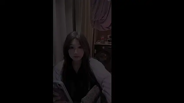 Snapshot of TUTU-TU chatting on November 2025 05:23:01 PM TUTU-TU online show from November 2025 05:23:01 PM