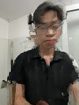 liamhn2k4 online show from April 2026 11:17:01 AM