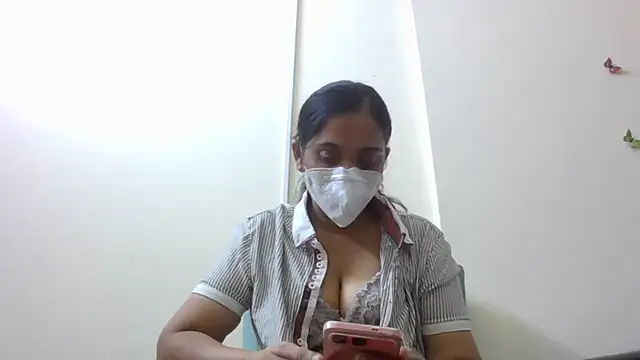 Snapshot of shainiasha1 chatting on July 2026 05:51:02 PM shainiasha1 online show from July 2026 05:51:02 PM