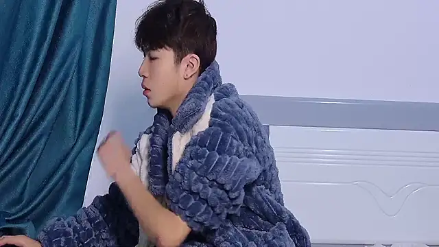 Stuffy-111 online show from October 2025 09:05:02 PM