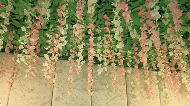 Rynka  online show from April 2026 04:02:02 AM