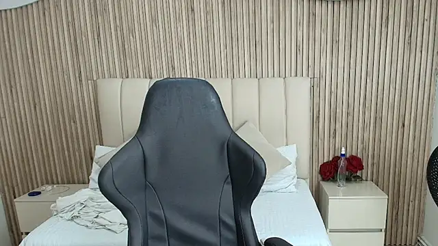 Aziz daud online show from October 2025 12:01:02 PM